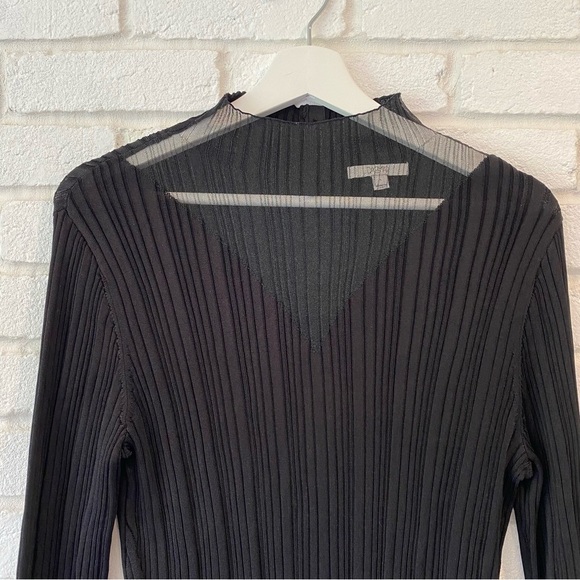 House of Dagmar Black High Neck Crinkle Blouse Shirt Women’s Size Large - Picture 2 of 9